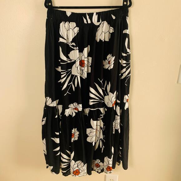 Swim Cacique Plus Size 18/20 Woven Tiered Flaunce Skirt CoverUp Floral Faux Wrap - Picture 4 of 13